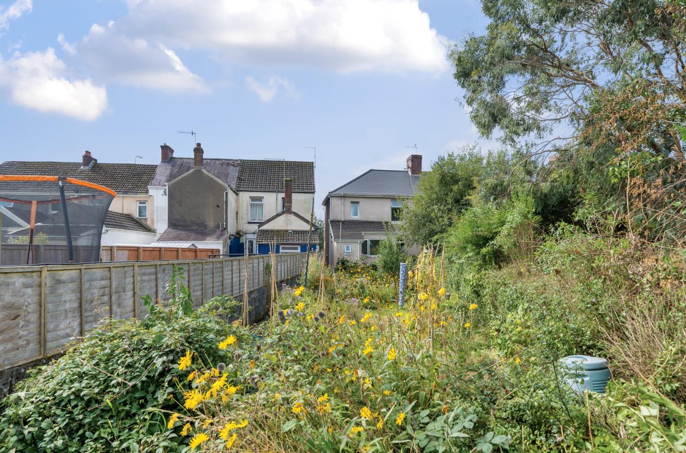 Bassett Terrace, Llanelli, SA15 4DY